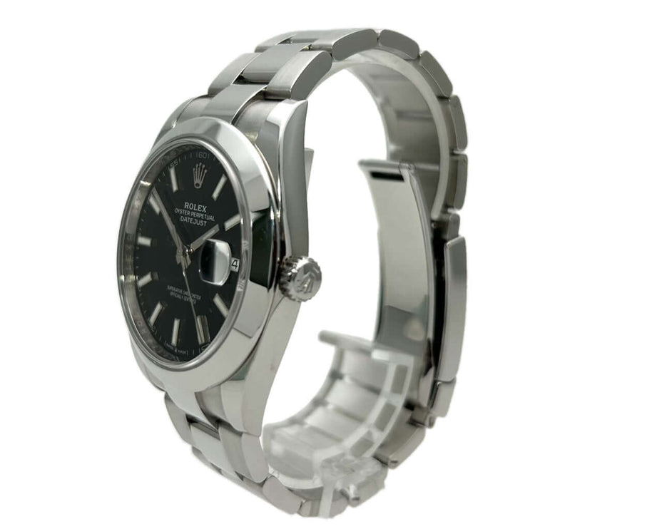 Rolex Datejust 41 Edelstahl 126300 Schwarz mit Oyster-Band und polierter Lünette, schwarzes Zifferblatt, Automatikwerk, 41 mm, 2018 Modell.