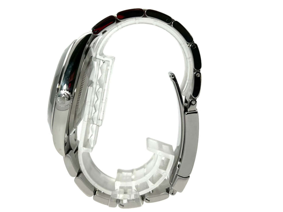 Seitenansicht Rolex Datejust 41 Edelstahl 126300 Schwarz mit poliertem Edelstahl-Gehäuse und Oyster-Band