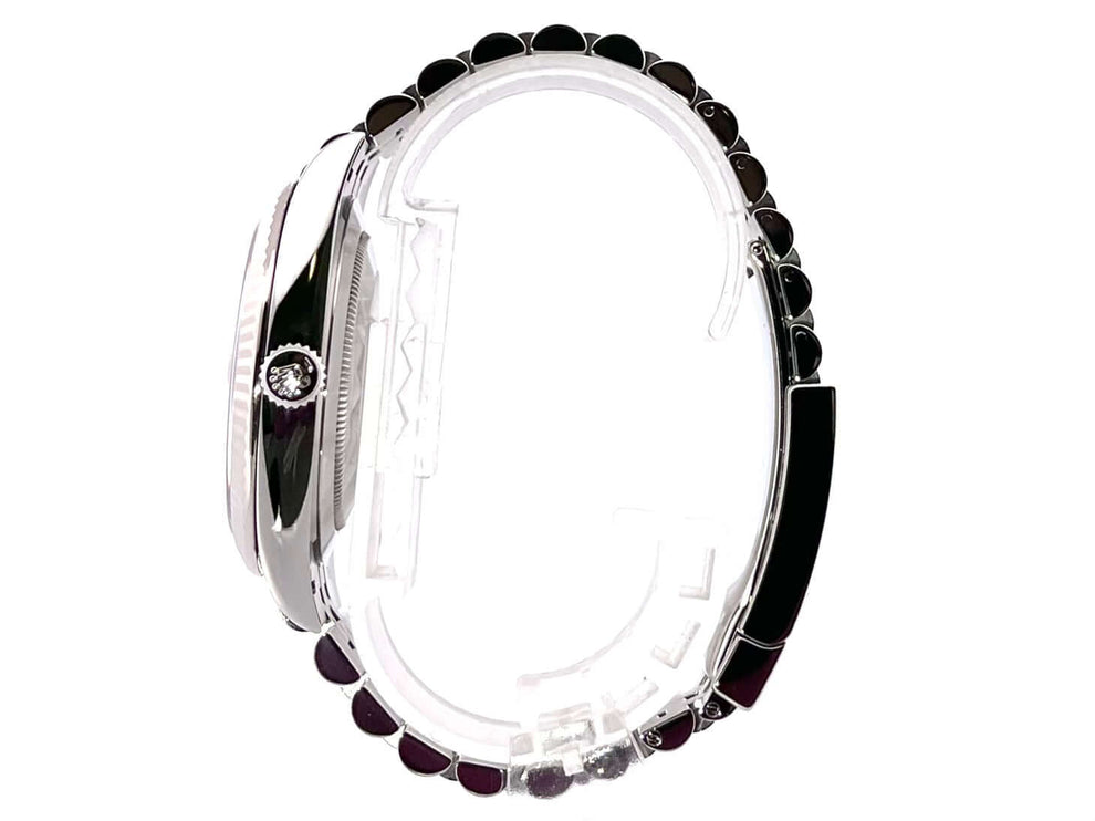 Rolex Datejust 41 Edelstahl 126300 Schwarz Jubile-Band Edelstahl Gehäuse seitliche Ansicht mit Krone