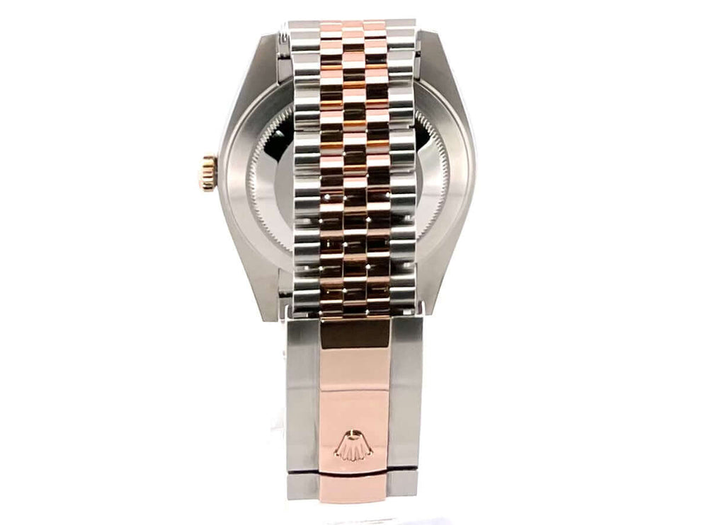 Rückansicht der Rolex Datejust 41 Edelstahl Everose-Gold mit Jubile-Armband, poliertes und satiniertes 18 kt Roségold, Modell 126331.