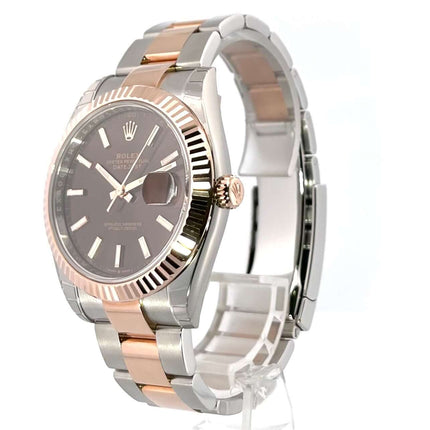 Rolex Datejust 41 Edelstahl Everose-Gold 126331 mit Choco Zifferblatt und geriffelter Lünette, Oyster Armband, 41 mm.