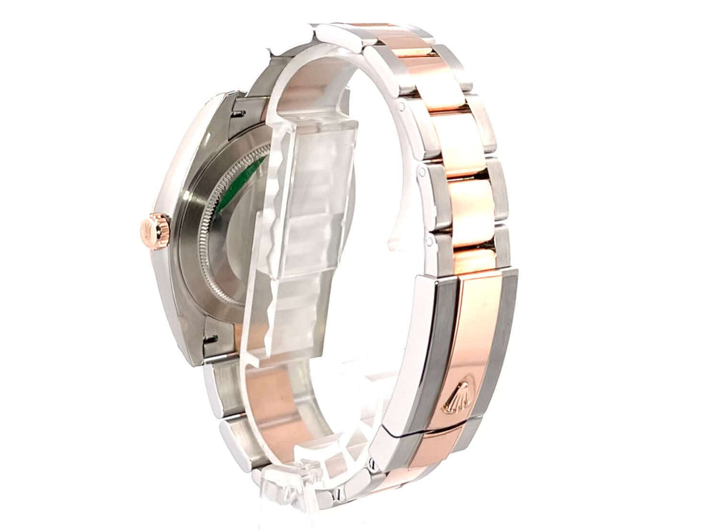 Rückansicht der Rolex Datejust 41 Edelstahl Everose-Gold 126331 Choco, Oyster Armband aus Edelstahl und 18 kt Everose-Gold, Faltschließe.