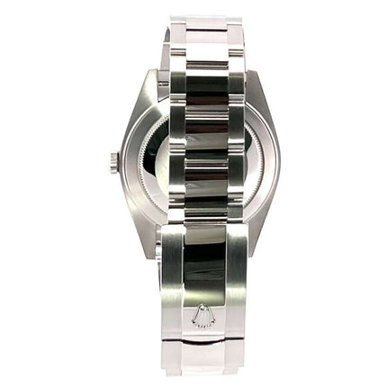 Rückansicht einer Rolex Datejust 41 aus Edelstahl und Weißgold mit Oyster-Band und Faltschließe, Ref. 126334 aus 2022.