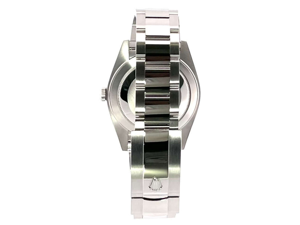 Rückansicht einer Rolex Datejust 41 aus Edelstahl und Weißgold mit Oyster-Band und Faltschließe, Ref. 126334 aus 2022.