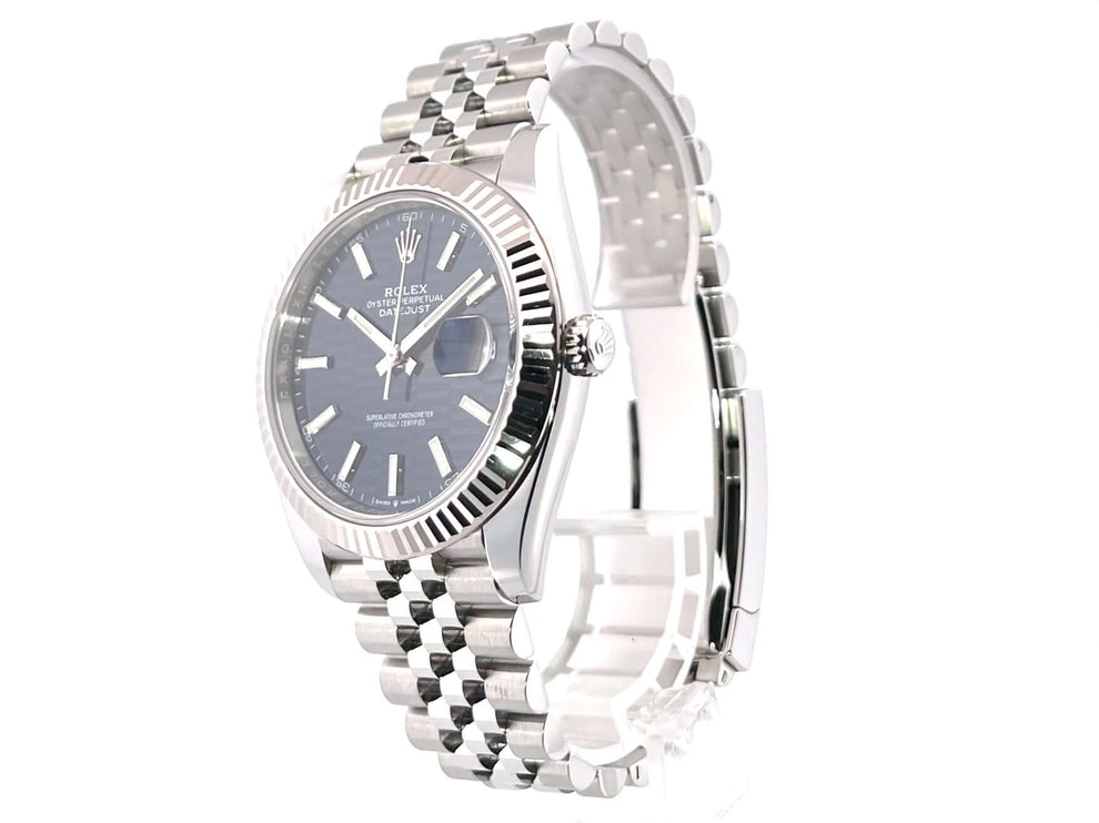 Rolex Datejust 41 Edelstahl Weißgold 126334 mit blauem Zifferblatt und Jubile-Armband