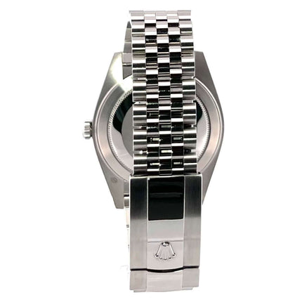 Rückseite der Rolex Datejust 41 126334 mit poliertem Edelstahlgehäuse und Jubile-Band.