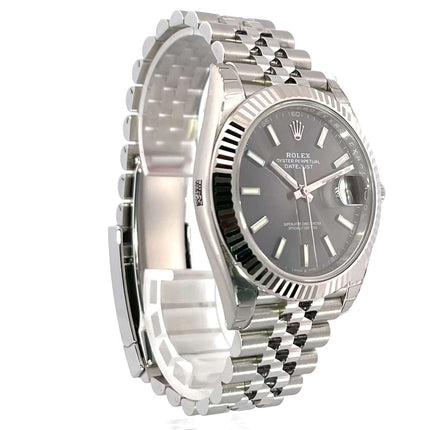 Rolex Datejust 41 Ref. 126334 Edelstahl Weißgold Rhodium Jubile-Band, 41 mm Gehäuse, geriffelte Weißgoldlünette, rhodiumfarbenes Zifferblatt