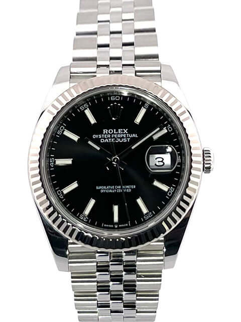 Rolex Datejust 41 Edelstahl 126334 mit schwarzem Zifferblatt, Jubile-Armband und 18 kt Weißgold Lünette.