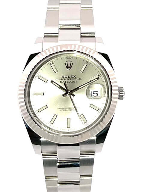Rolex Datejust 41 Ref. 126334 Edelstahl Weißgold, Silbernes Zifferblatt, geriffelte 18 kt Weißgold Lünette, 2021, Oyster Armband.