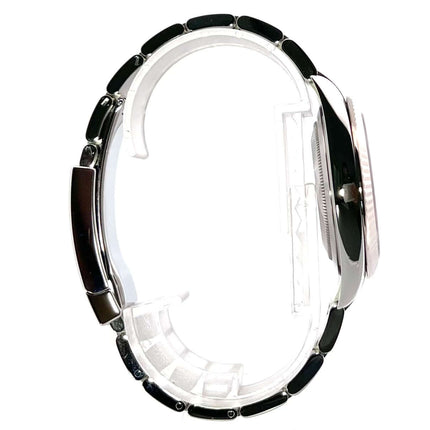 Rolex Datejust 41 Ref. 126334 seitliche Ansicht, Edelstahl/Weißgold Armband, poliert und satiniert, 41 mm Gehäuse.