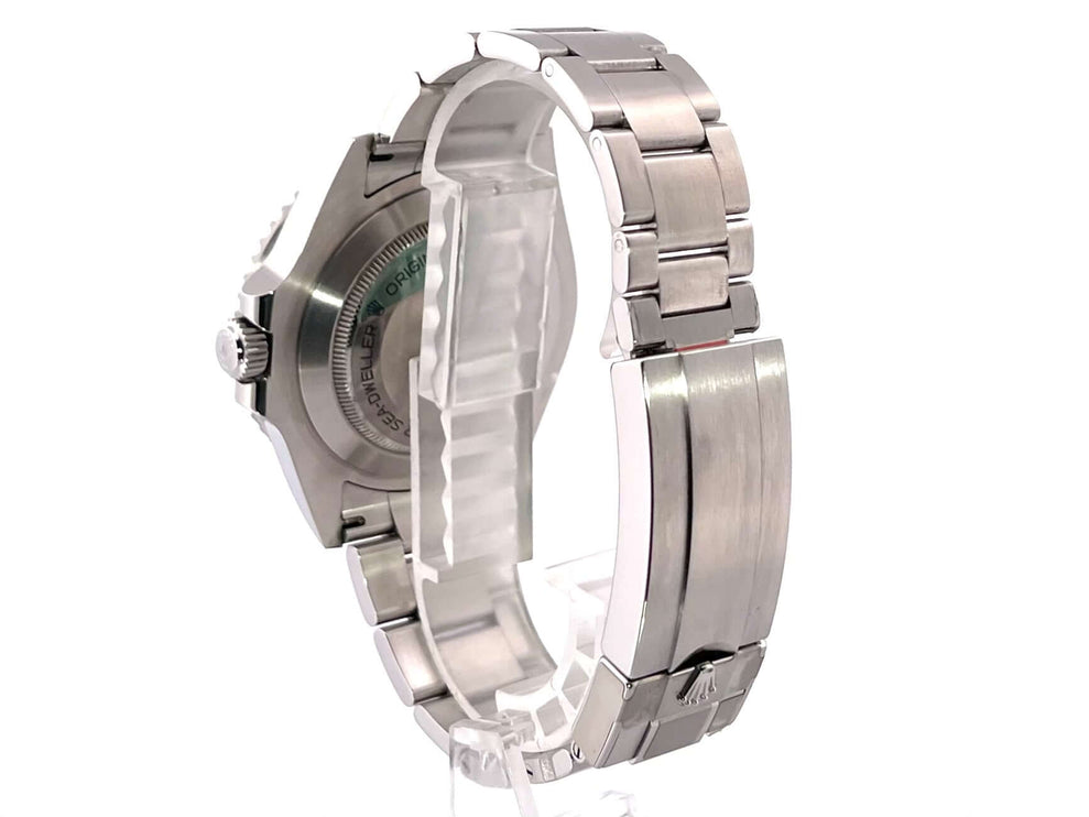 Rückseite der Rolex Sea-Dweller Ref. 126600 MK1 mit poliertem und satiniertem Edelstahlgehäuse und Oyster Edelstahl Armband