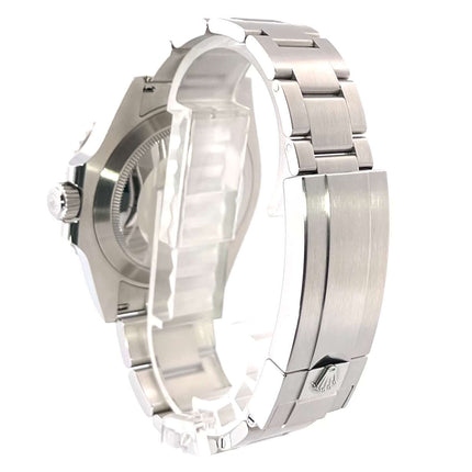 Edelstahlarmband und Gehäuse Rückansicht der Rolex Submariner Date 126610LN aus 2020