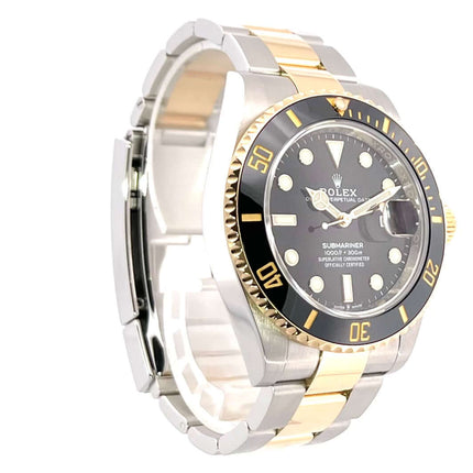 Rolex Submariner Date 41 Edelstahl Gelbgold 126613LN, 41 mm Edelstahlgehäuse, schwarze Keramiklünette, Oyster Armband, schwarzes Zifferblatt, luxuriöser Look