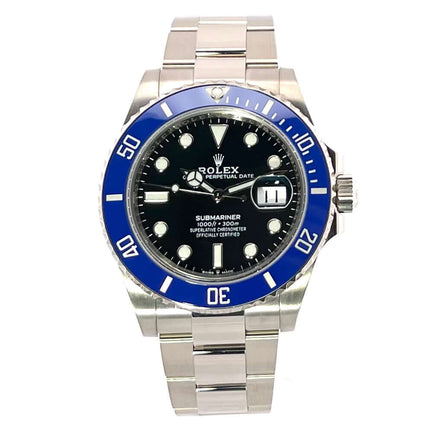 Rolex Submariner Date Weißgold 126619LB mit blauem Cerachrom Lünette, schwarzem Zifferblatt und 18 k Weißgold Oyster Armband.