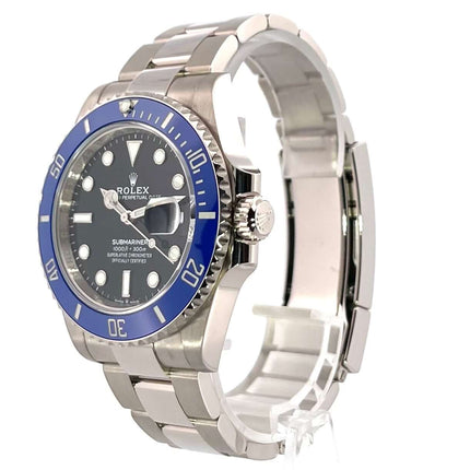Rolex Submariner Date Weißgold 126619LB mit schwarzem Zifferblatt und blauer Cerachrom Lünette, Gehäuse und Armband aus 18 kt Weißgold.