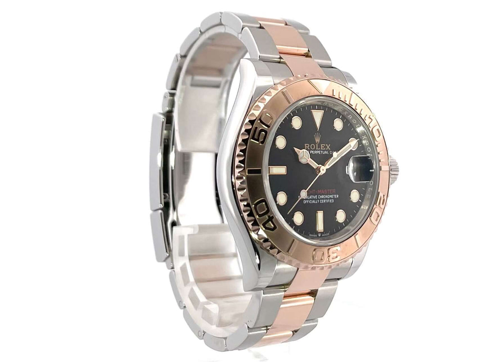 Rolex Yacht-Master 40 Oystersteel Everose-Gold 126621 schwarz mit poliertem Armband und schwarzem Zifferblatt