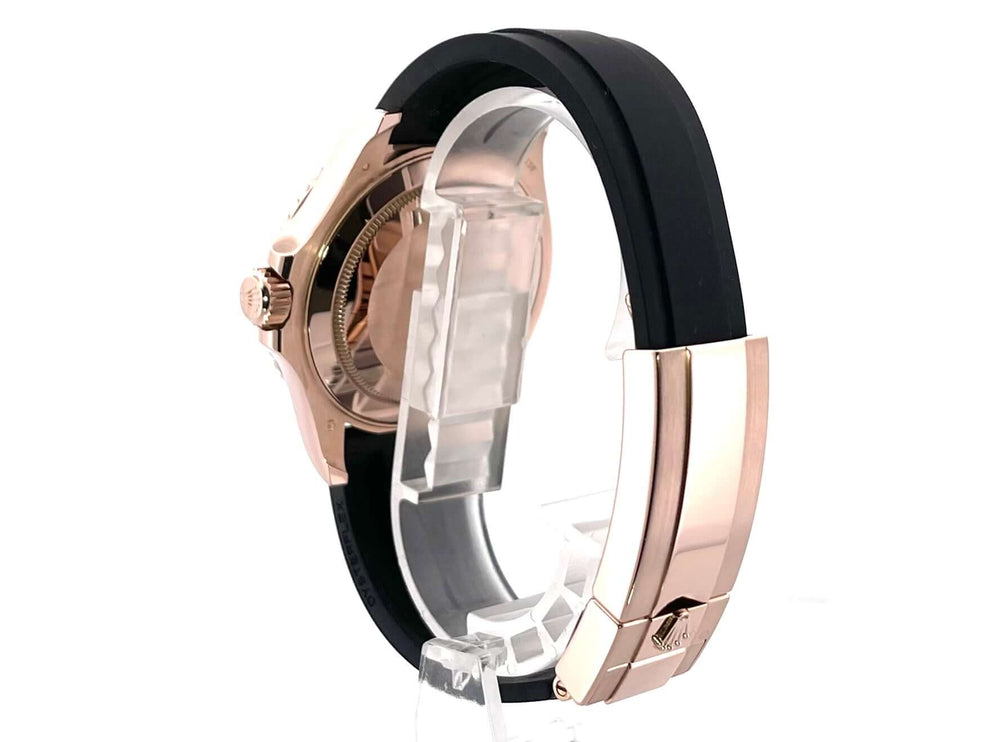 126655-Schwarz-2020-G7