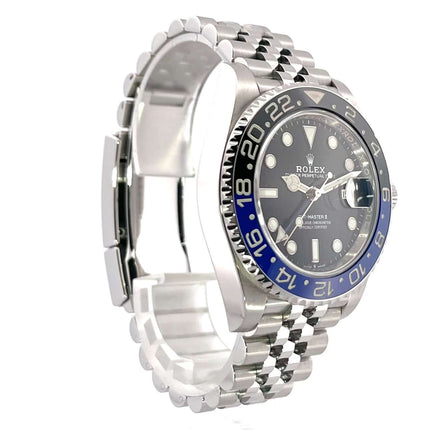 Rolex GMT Master II Edelstahl 126710BLNR mit blau/schwarzer Keramik Lünette, Jubile-Edelstahlarmband und schwarzem Zifferblatt