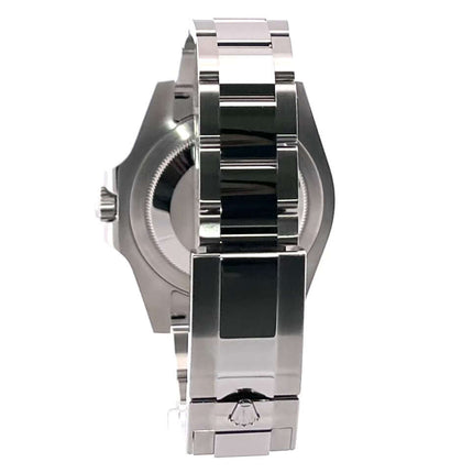 Rückseite des Rolex GMT Master II Edelstahl 126710BLNR mit Oyster-Edelstahlarmband und polierter Sicherheitsfaltschließe