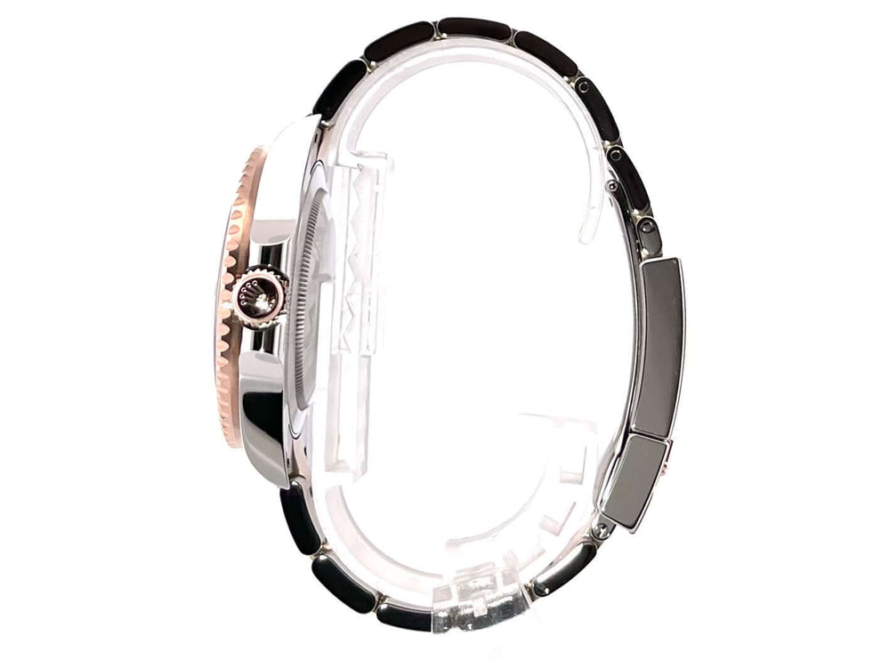 Rolex GMT-Master II Edelstahl Everose-Gold 126711CHNR Seitenansicht mit Edelstahl- und Goldgehäuse, Keramik-Lünette und Oyster-Armband