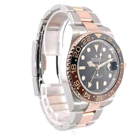 Rolex GMT-Master II 126711CHNR Edelstahl und Everose-Gold Armbanduhr mit schwarzem Zifferblatt und Keramik-Lünette, 40 mm Gehäuse.