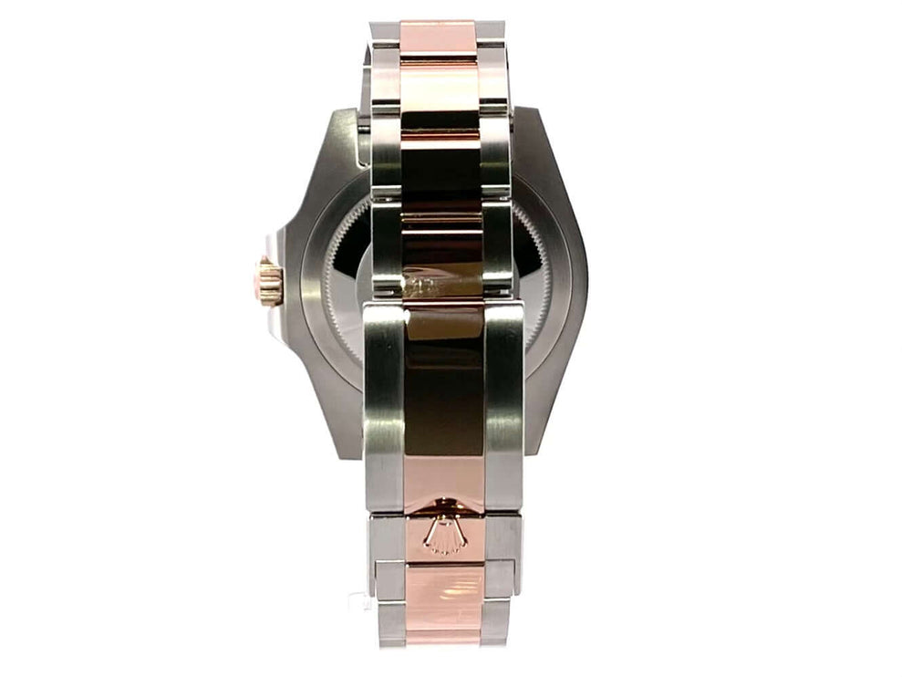 Rückansicht der Rolex GMT-Master II 126711CHNR mit Oyster Armband aus Edelstahl und 18 kt Everose-Gold, poliert und satiniert