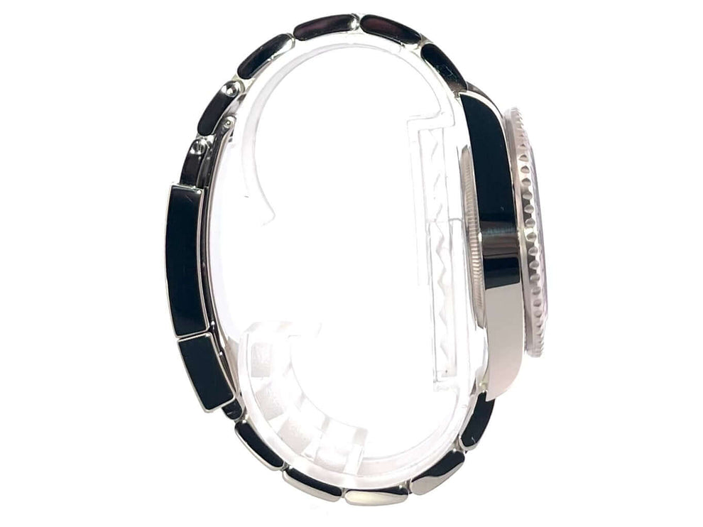 Rolex GMT Master II Weißgold 126719BLRO Blau, Seitenansicht des 18 kt Weißgold Gehäuses und Armbands, poliert und satiniert.