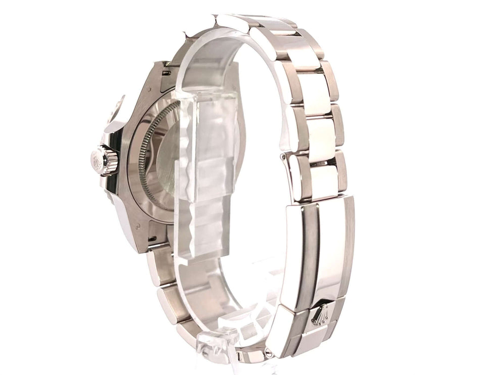 Rückansicht des Rolex GMT Master II Weißgold 126719BLRO Meteorit mit poliertem und satiniertem 18 kt Weißgoldgehäuse und -armband