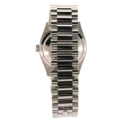 Rückansicht Rolex Day-Date 36 Weißgold 128239 mit Präsident Armband aus 18 kt Weißgold.