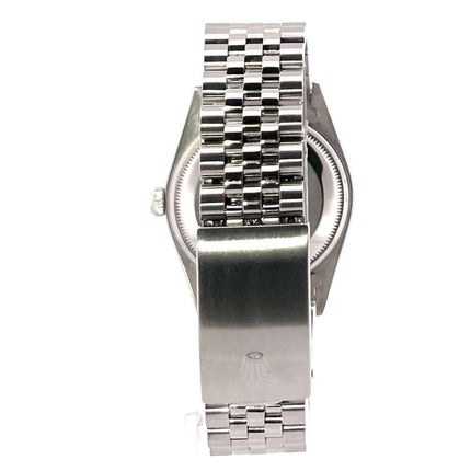 Rückseite des Rolex Oyster Perpetual Date 34 Ref. 15210 mit silbernem Jubile-Edelstahlband, poliert und satiniert, Faltschließe aus Edelstahl.