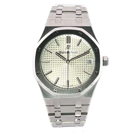 Audemars Piguet AP Royal Oak 15500ST.OO.1220ST.04 Edelstahl, silberfarbenes Zifferblatt, 41 mm Gehäuse, 2021 Modell.