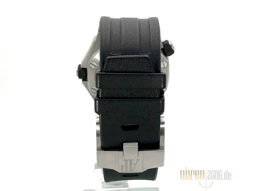 15703ST-OO-A002CA-01-2013-5