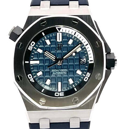 Audemars Piguet Royal Oak Offshore Diver 15720ST in Edelstahl mit blauem Zifferblatt und Kautschukband