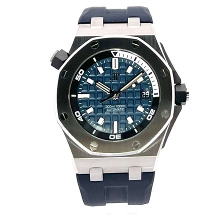 Audemars Piguet Royal Oak Offshore Diver 15720ST.OO.A027CA.01 mit poliertem Edelstahlgehäuse und blauem Kautschukband