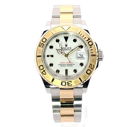 Rolex Yachtmaster 16623 aus Edelstahl und Gelbgold mit weißem Zifferblatt.