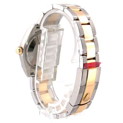 Rückseite des Rolex Datejust 31 Edelstahl Gelbgold 178273 mit poliertem und satiniertem Oyster Armband in Edelstahl und 18 kt Gelbgold