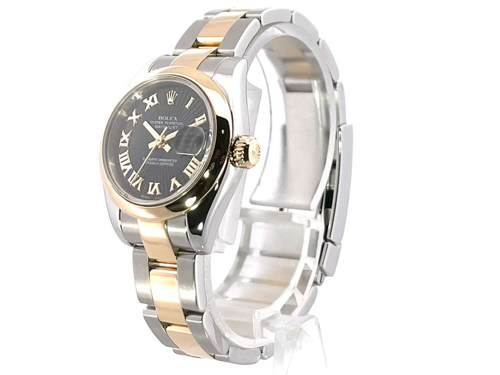 179163-schwarz-2010-3