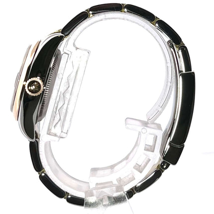 179163-schwarz-2010-5