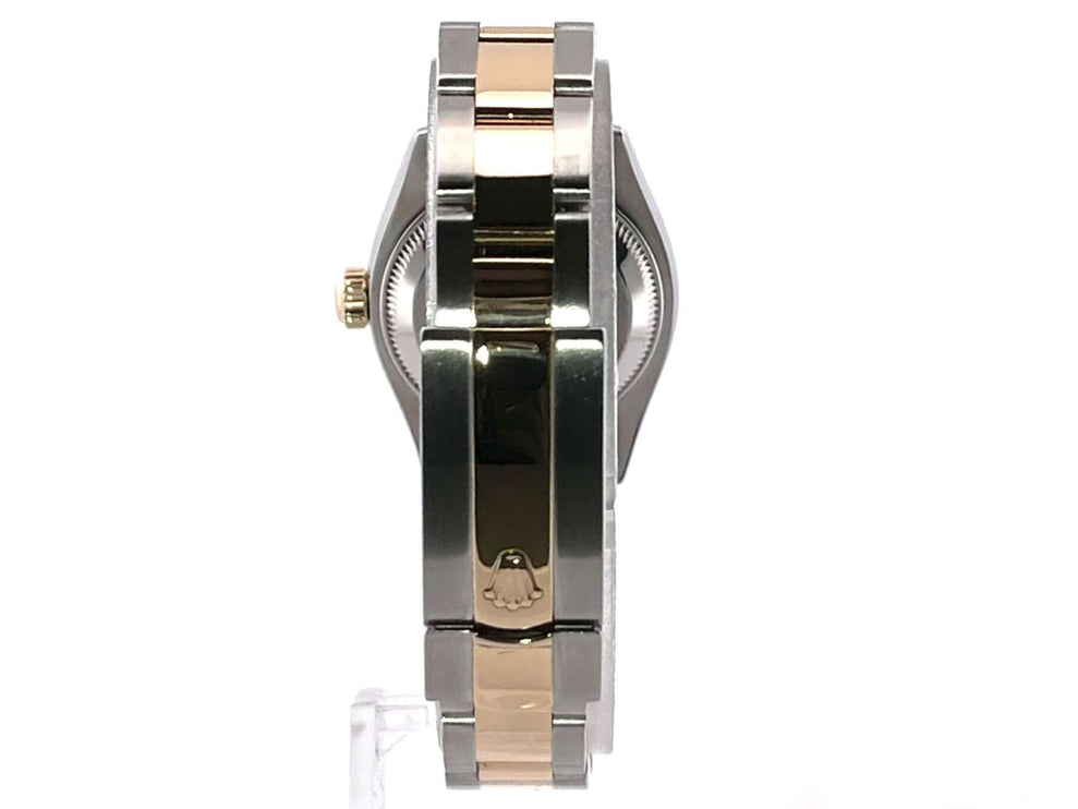 179163-schwarz-2010-8