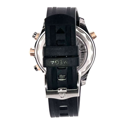 Rückansicht der Omega Seamaster Diver 300M Chronograph 210.22.44.51.01.001 mit schwarzem Kautschukband und Edelstahlgehäuse