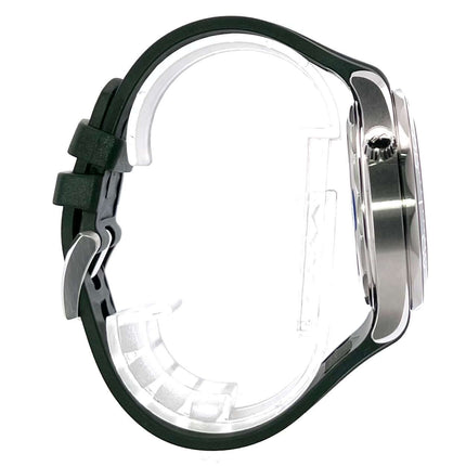 Seitliche Ansicht der OMEGA Seamaster Diver 300M Master Chronometer 210.32.42.20.10.001 mit grünem Kautschukband und Edelstahlgehäuse.