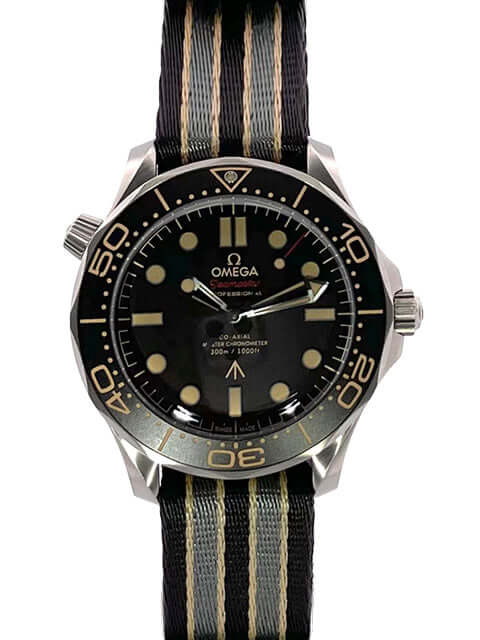 OMEGA Seamaster Diver 300M 007 Edition Titan Gehäuse, braune Keramikeinlage, Textilband, braunes Zifferblatt, 42 mm, 2020 Modell