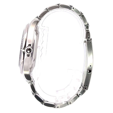 Seitenansicht der Omega Seamaster Diver Co-Axial 300M 212.30.41.20.01.002 mit Edelstahlgehäuse und Edelstahlband.