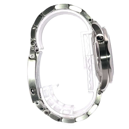 Seitenansicht der Omega Seamaster Diver Co-Axial 300M Ref. 212.30.41.20.03.001 in Edelstahl mit poliertem und satiniertem Armband