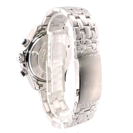 Rückseite der Omega Seamaster 300M Chrono Diver 44mm 212.32.44.50.01.001 mit Edelstahlgehäuse und -armband, poliert und satiniert.