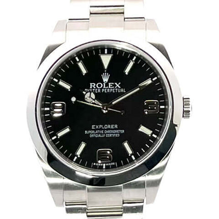 Rolex Explorer I Edelstahl Ref. 214270 aus 2011 mit schwarzem Zifferblatt, poliertem und satiniertem Edelstahlgehäuse und -armband.