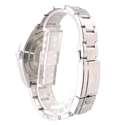 Rückansicht der Rolex Explorer I Edelstahl 214270 aus 2011 mit poliertem und satiniertem Edelstahl-Oysterband und Faltschließe.