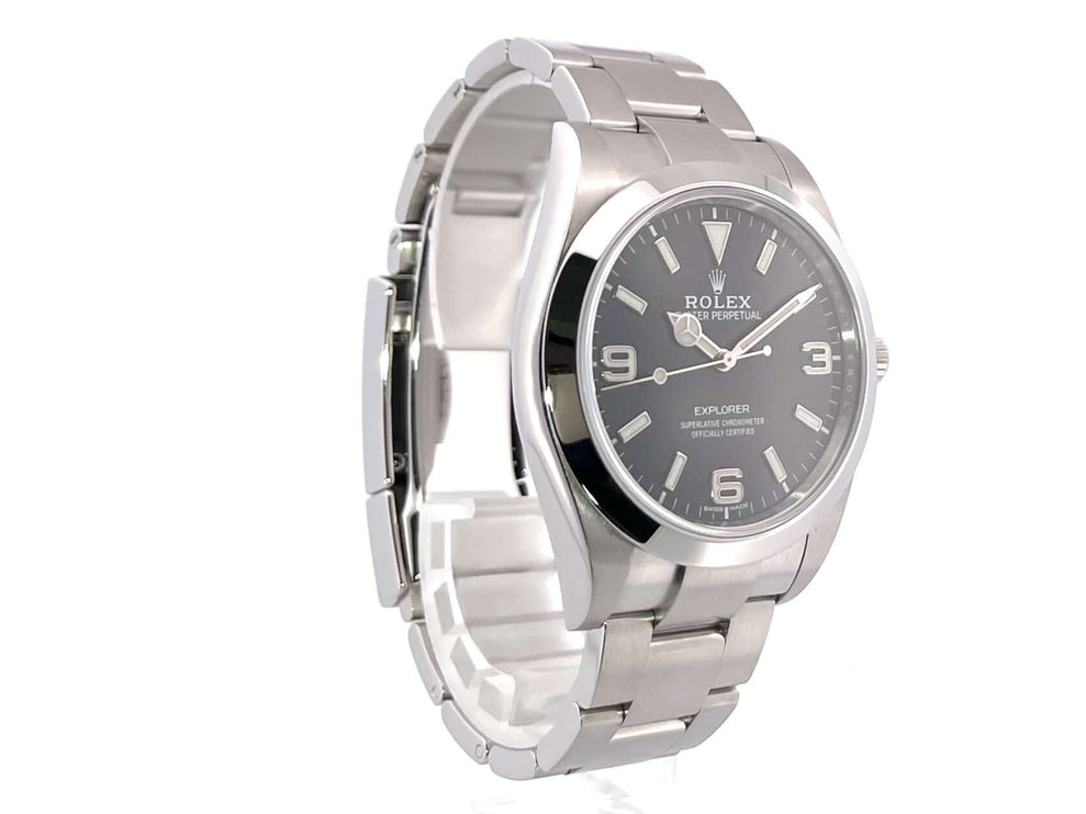 Rolex Explorer I Edelstahl 214270 aus 2019 mit poliertem Edelstahlgehäuse, 39 mm Durchmesser, schwarzem Zifferblatt und Oyster Edelstahlband.