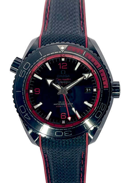 Omega Seamaster Planet Ocean 600m Deep Black Master Chronometer 45.5 GMT Uhr mit schwarzem Zifferblatt und Kautschukband