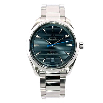 Omega Seamaster Aqua Terra Master Chronometer mit blauem Zifferblatt und poliertem Edelstahlgehäuse und -band.